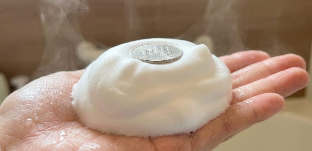 弾力のある濃密な生クリーム泡